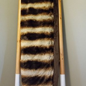 Dennis Basso 50"x60" Platinum Posh Faux Fur Throw (Brown Chinchilla)